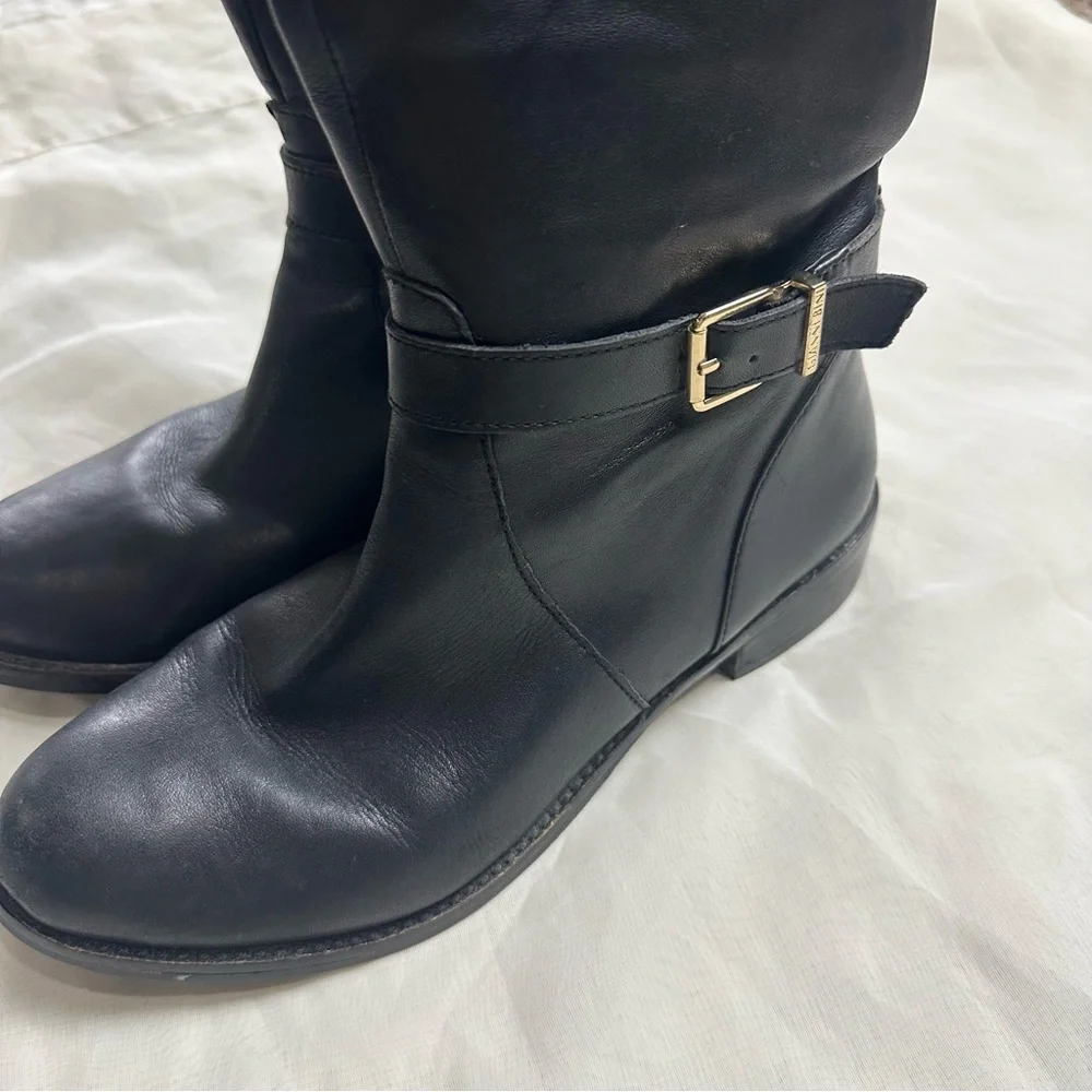 Gianni Bini Black and Tan knee high rounded leather boots size 7
